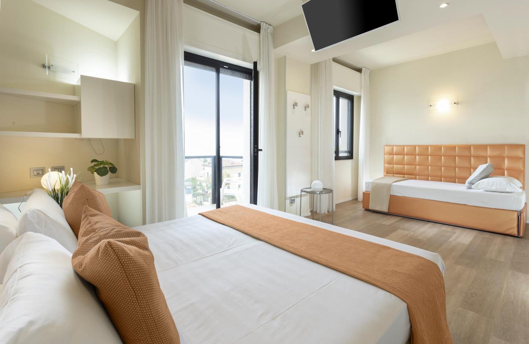 Hotel 2000 Riccione Luaran gambar