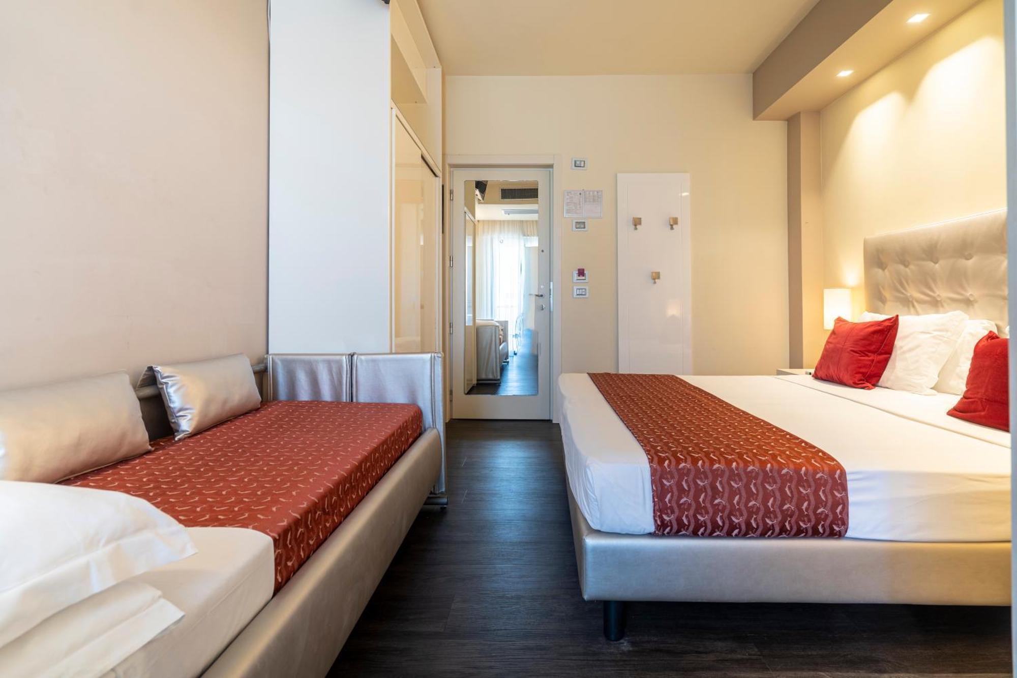 Hotel 2000 Riccione Luaran gambar