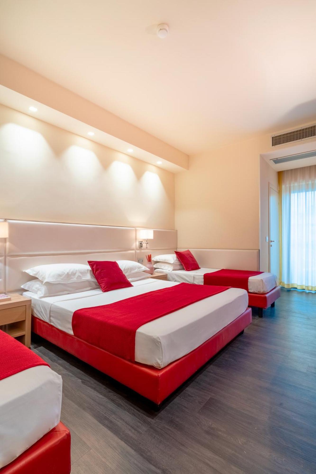 Hotel 2000 Riccione Luaran gambar