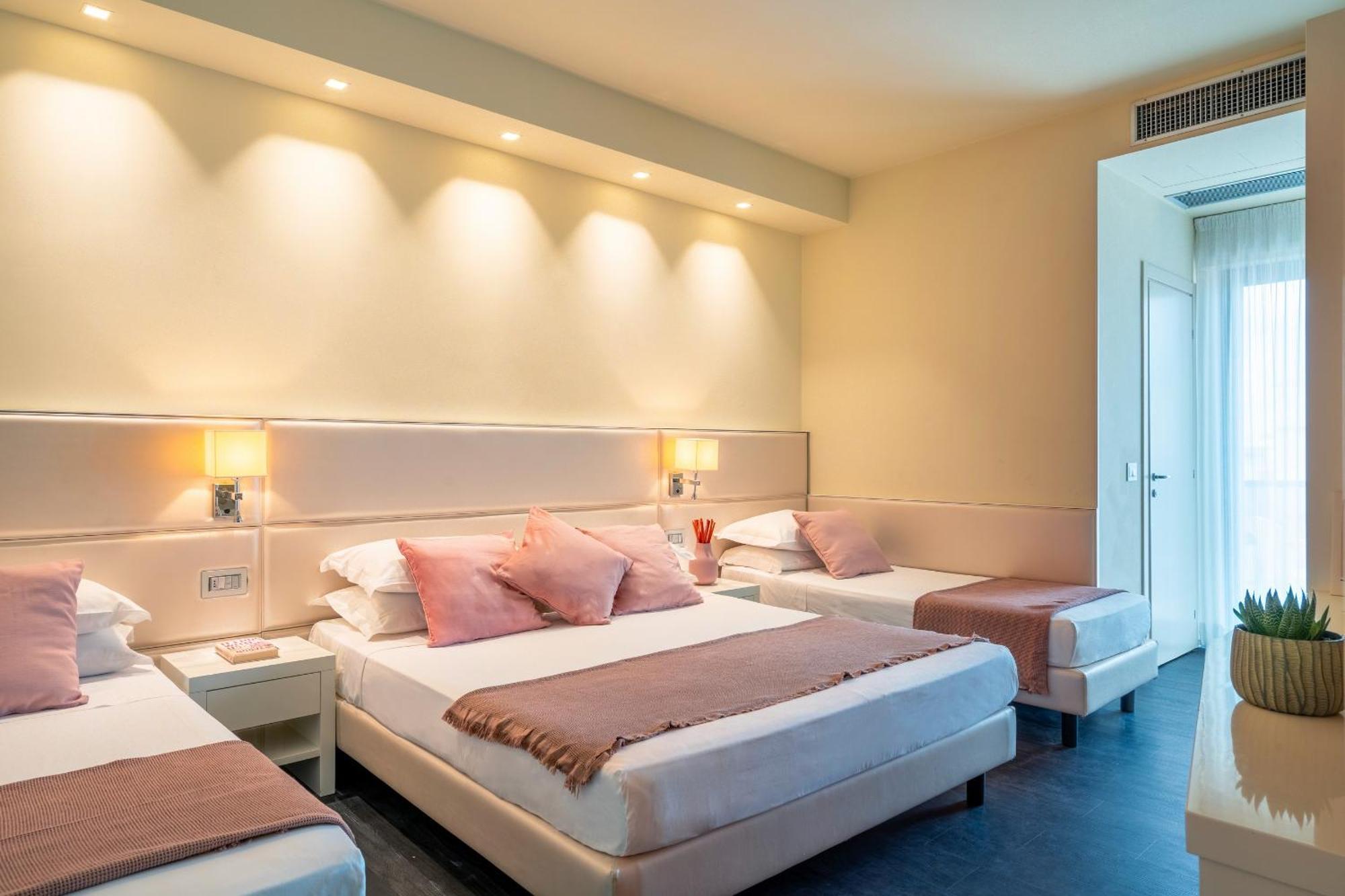 Hotel 2000 Riccione Luaran gambar