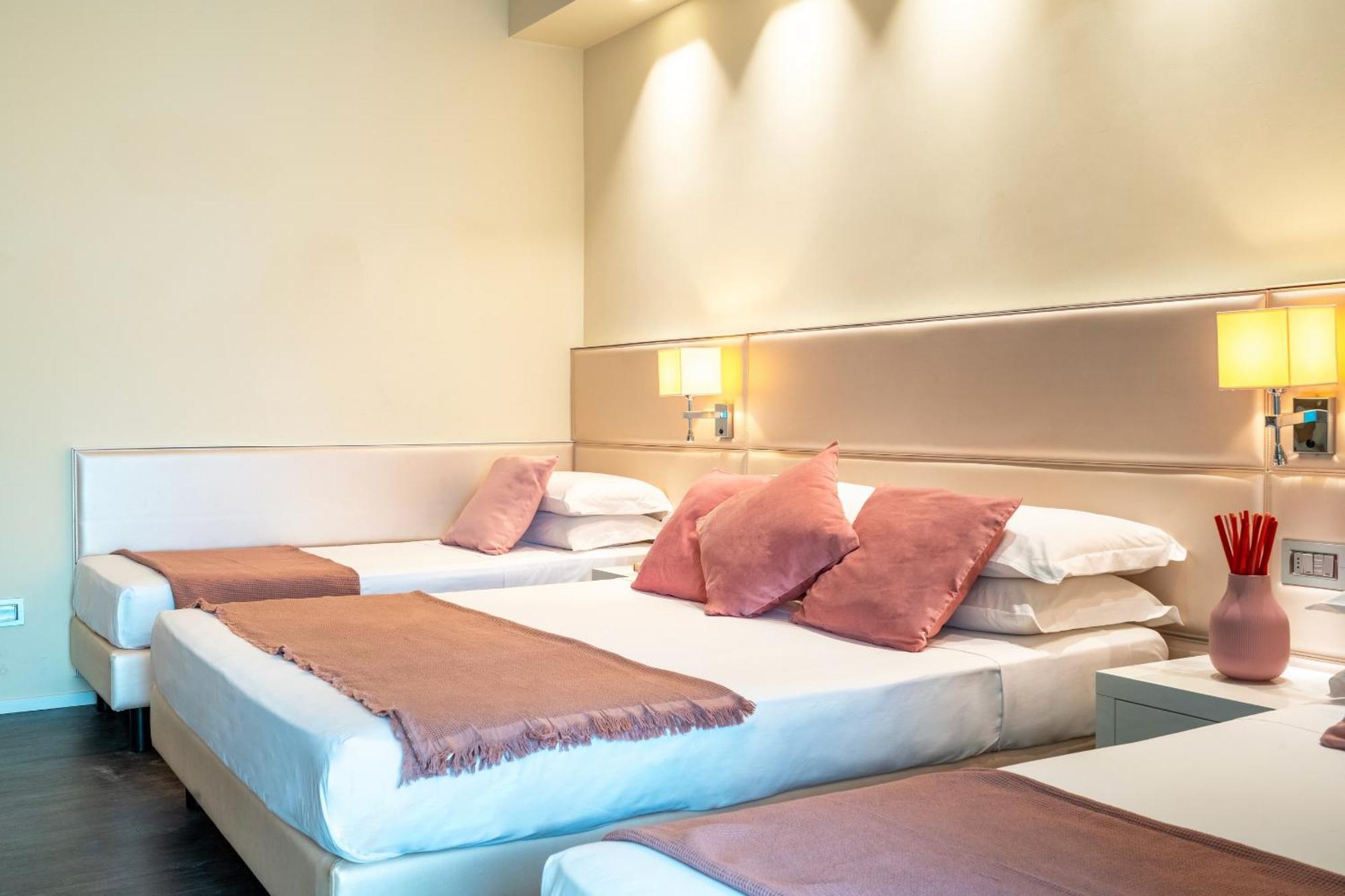Hotel 2000 Riccione Luaran gambar